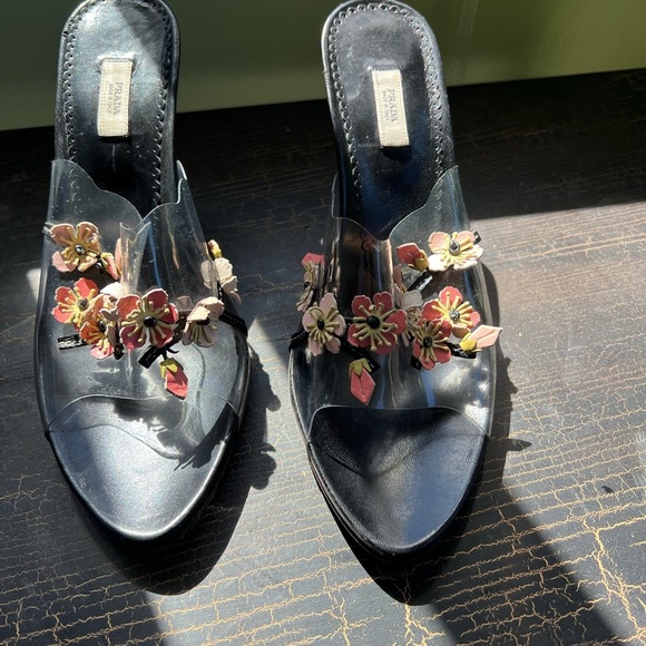 Prada Black and Pink Heels with Floral Embellishments - Picture 6 of 9